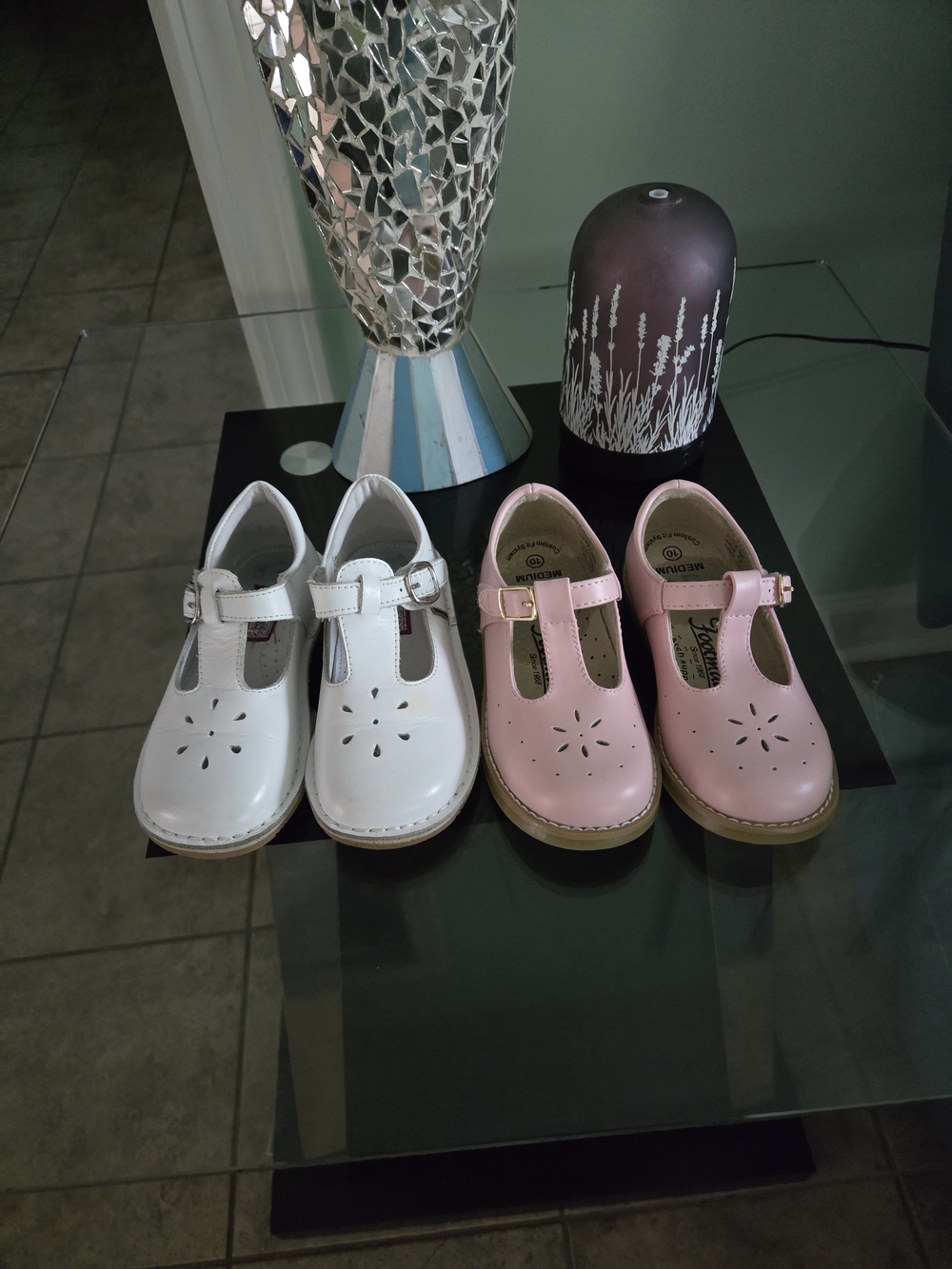 L'Amour ,footmates Shoes  Girls T-Strap Shoes in White and Pink Size 10 Toddler